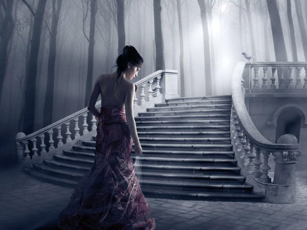 Девушка на лестнице