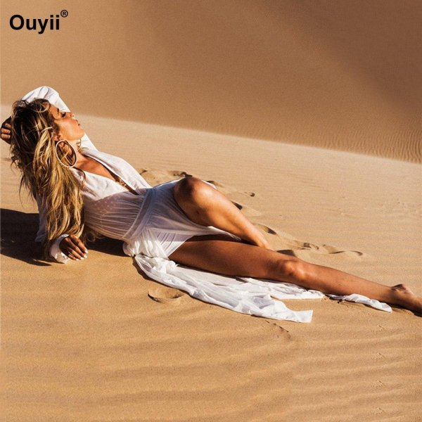 Девушка и пустыня