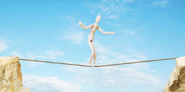 Девушка на канате