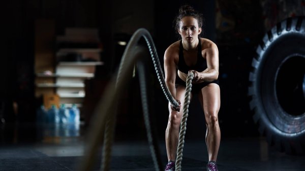 Девушка на канате