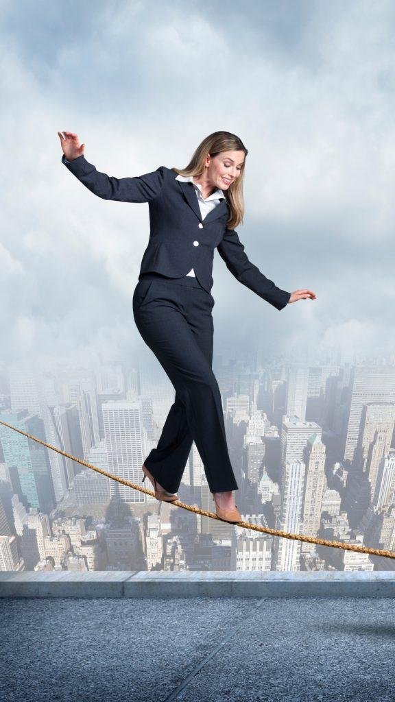 Девушка на канате