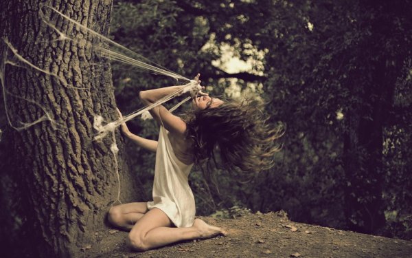 Девушка на канате