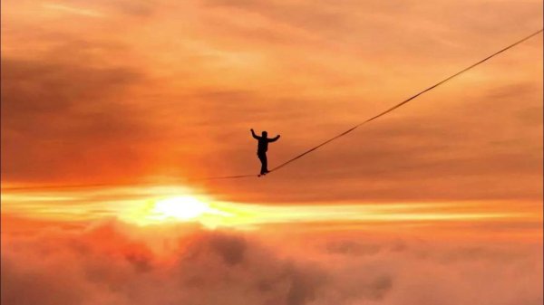 Девушка на канате