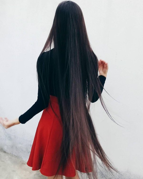 С девушками с длинными