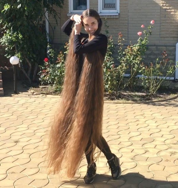 С девушками с длинными