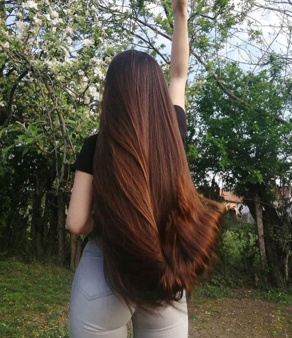 С девушками с длинными