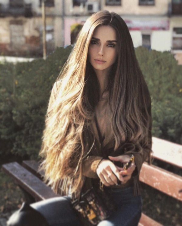 С девушками с длинными