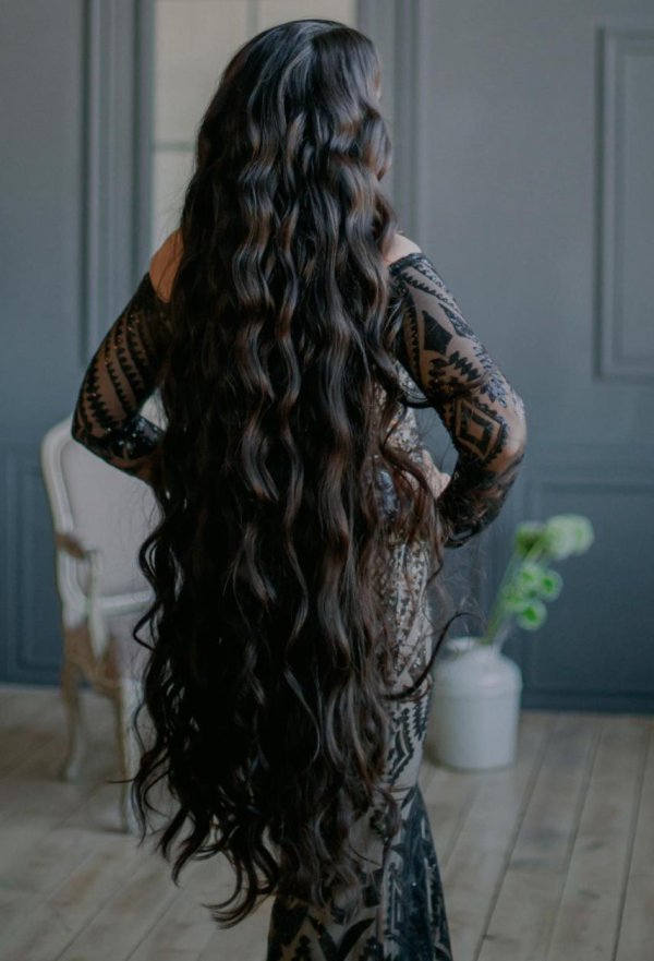 С девушками с длинными