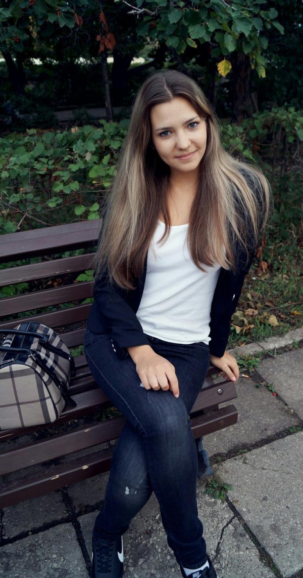 С девушками 20 лет