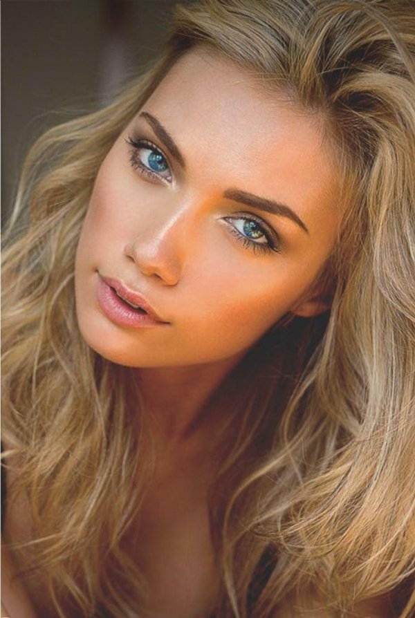 С девушками 20 лет