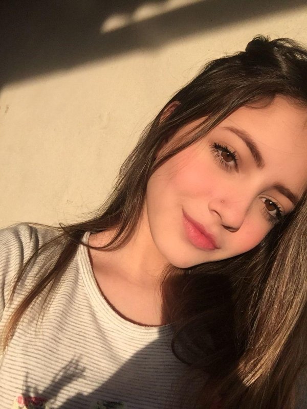 С девушками 20 лет