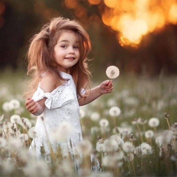 С девушками и детьми