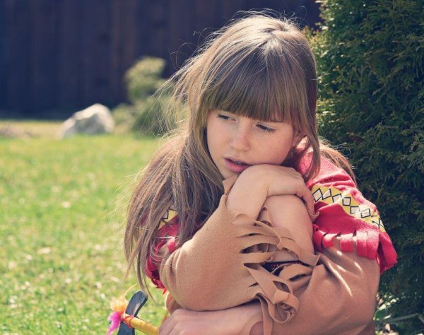 С девушками и детьми