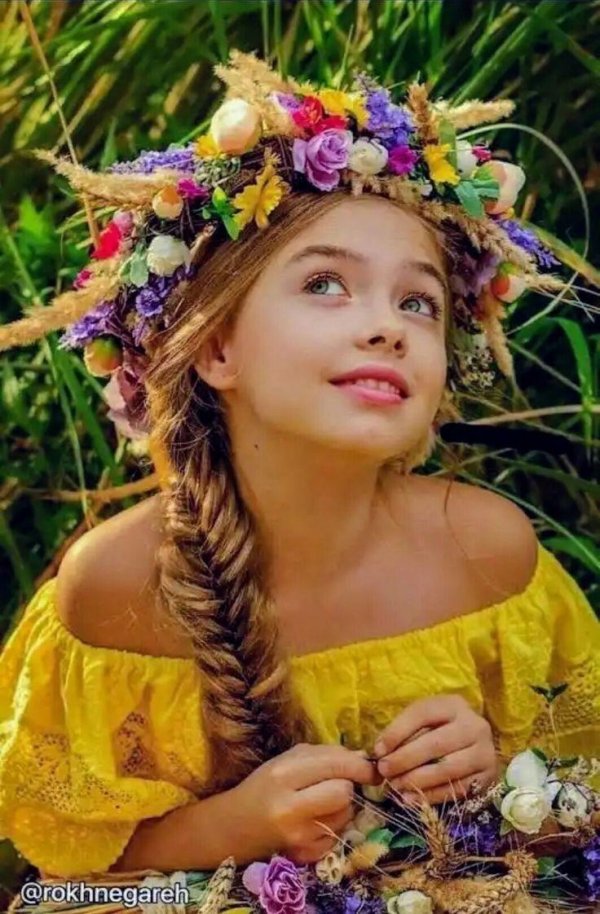 С девушками и детьми