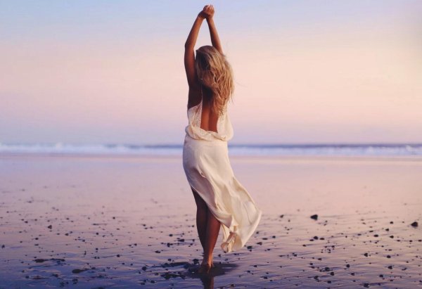 С девушками я счастлива