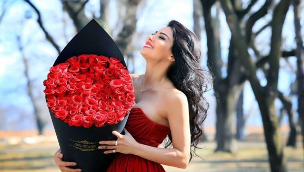 С девушками я счастлива