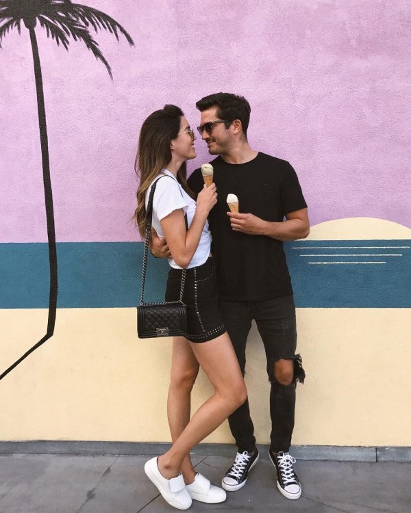 Парень и девушка друзья