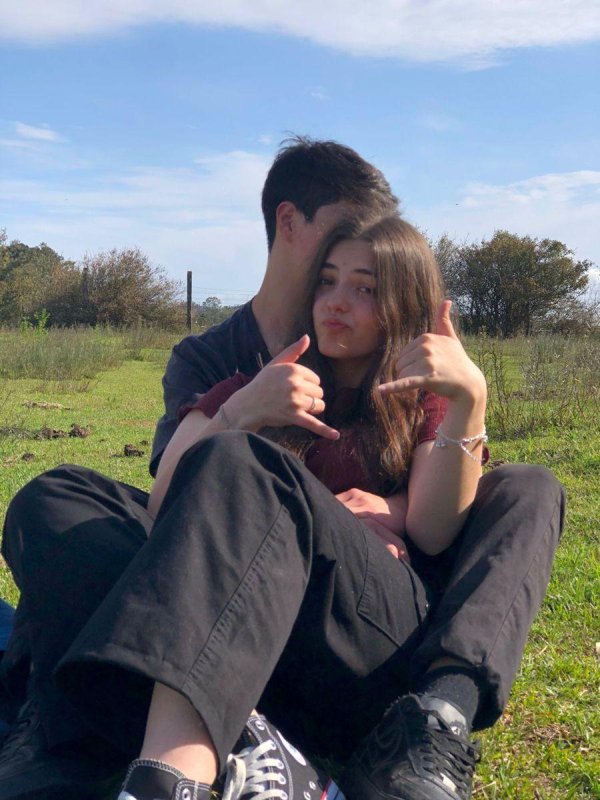 Парень и девушка друзья