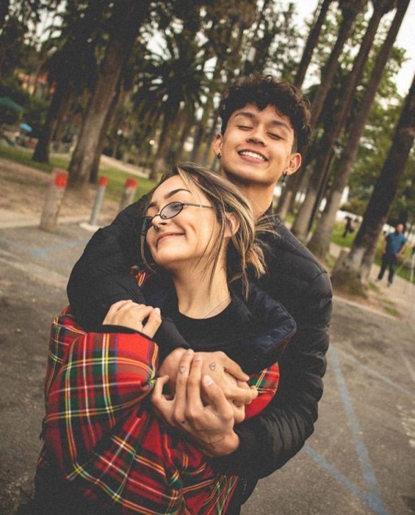 Парень и девушка друзья