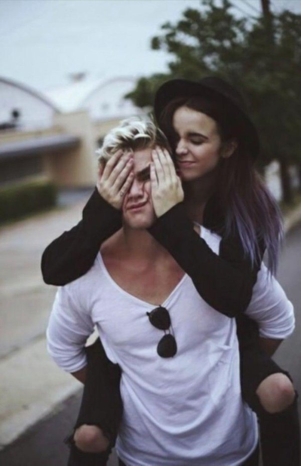 Парень и девушка друзья