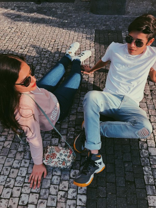 Парень и девушка друзья