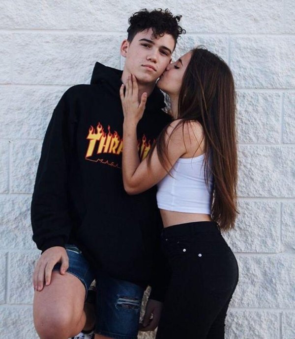 Парень и девушка друзья