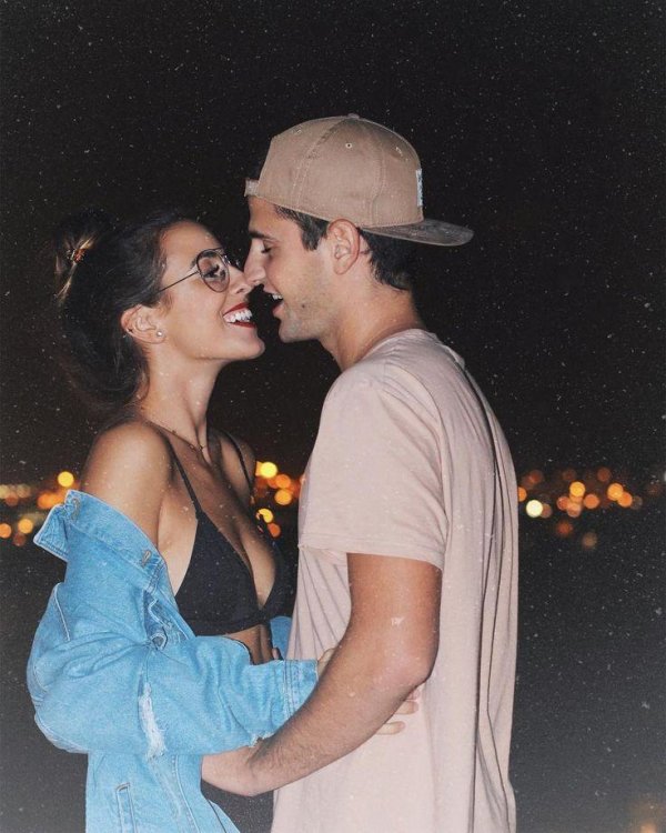 Парень и девушка друзья