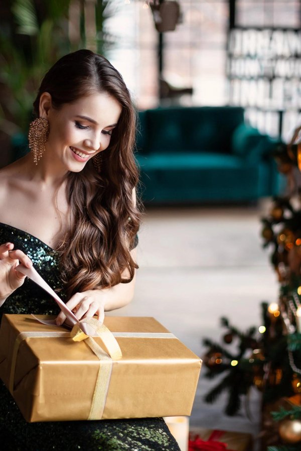 Девушка и новый год