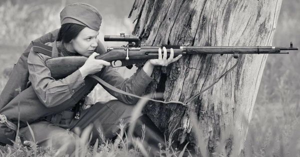 С девушками на войне