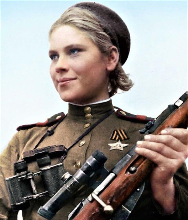 С девушками на войне