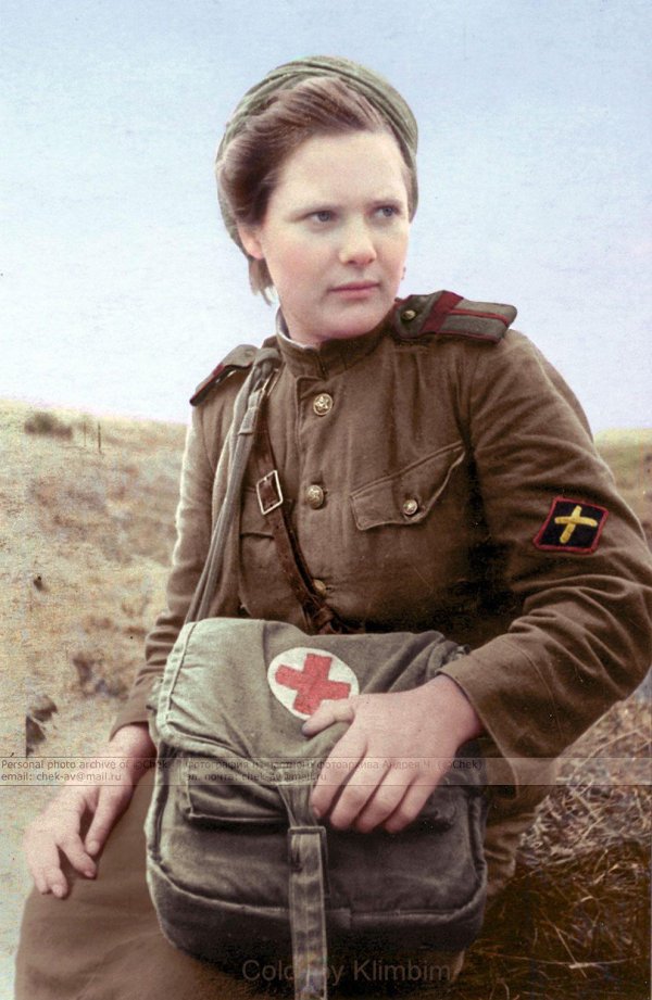 С девушками на войне