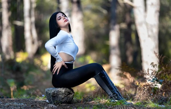 Девушка без авторских прав