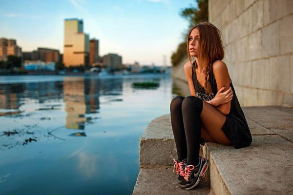 Девушка без авторских прав