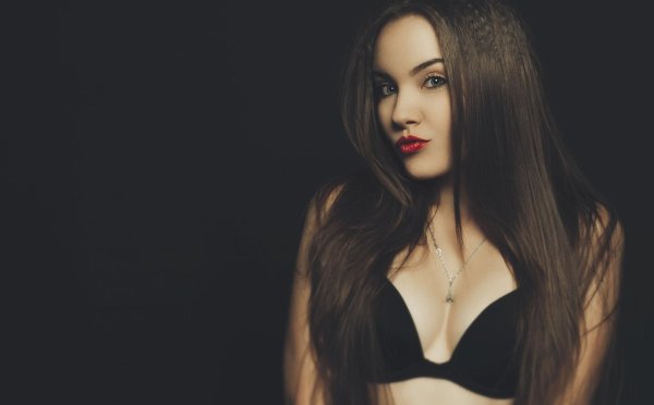 Девушка без авторских прав