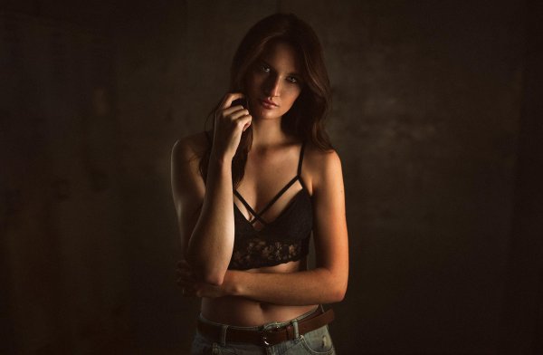 Девушка без авторских прав