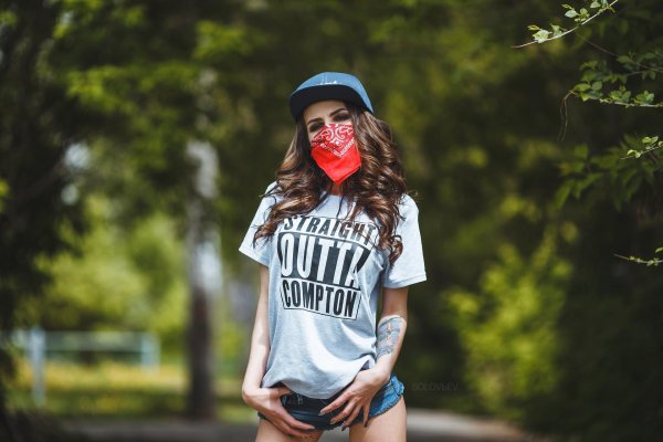 Девушка без авторских прав