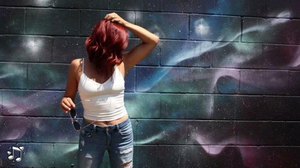 Девушка без авторских прав