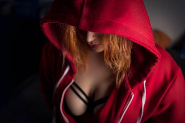 Девушка без авторских прав