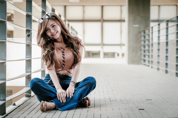 Девушка без авторских прав