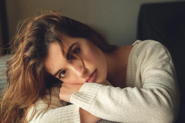 Девушка без авторских прав