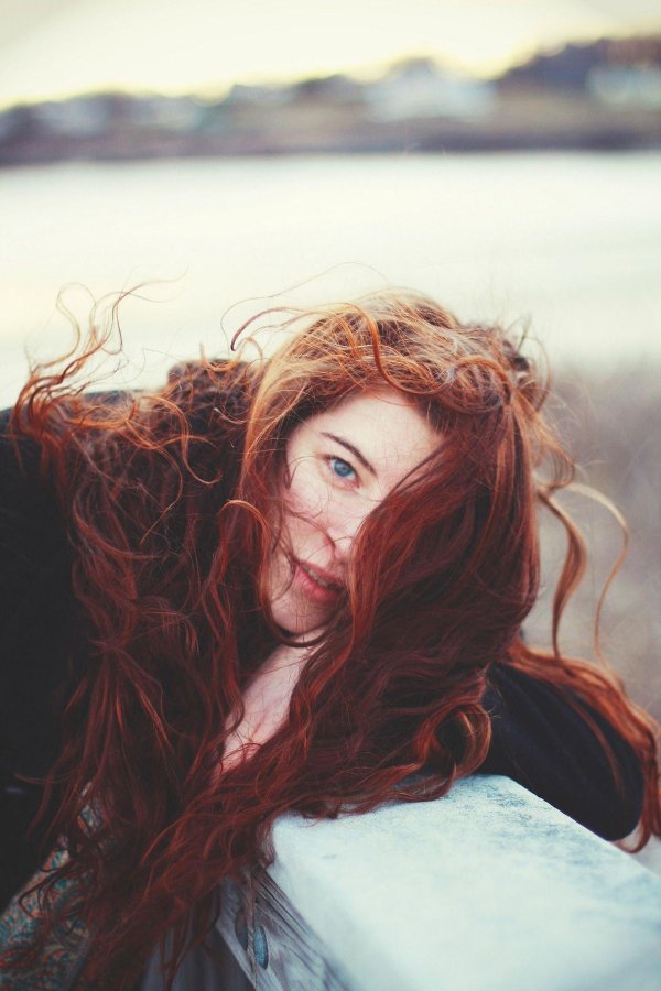 С рыжими девушками зимой