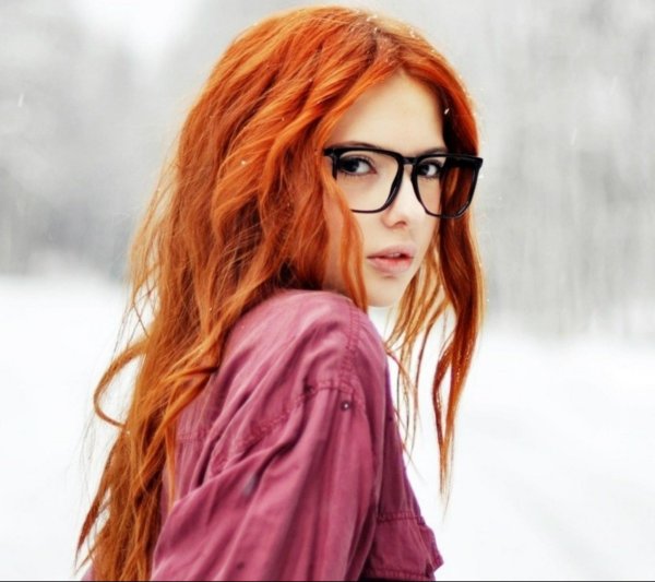 С рыжими девушками зимой