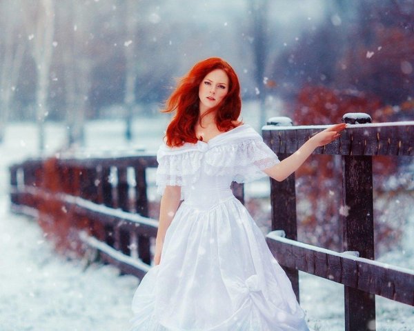 С рыжими девушками зимой