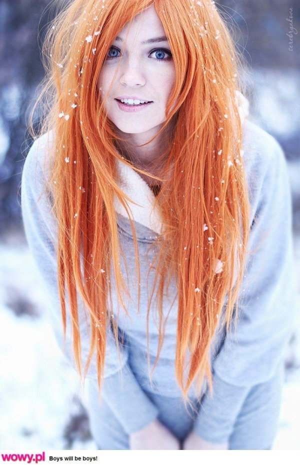 С рыжими девушками зимой