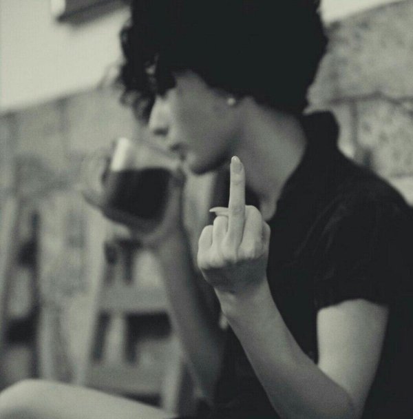 С факом и девушками