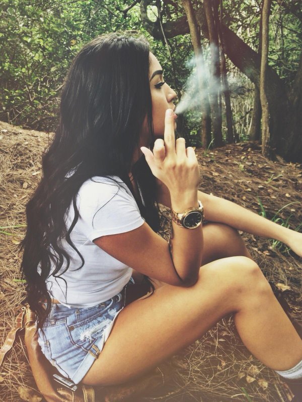 С факом и девушками