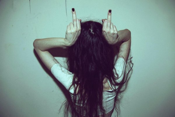 С факом и девушками