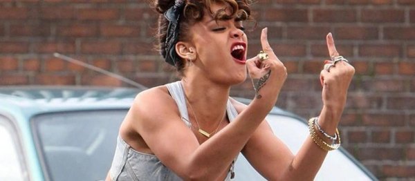 С факом и девушками