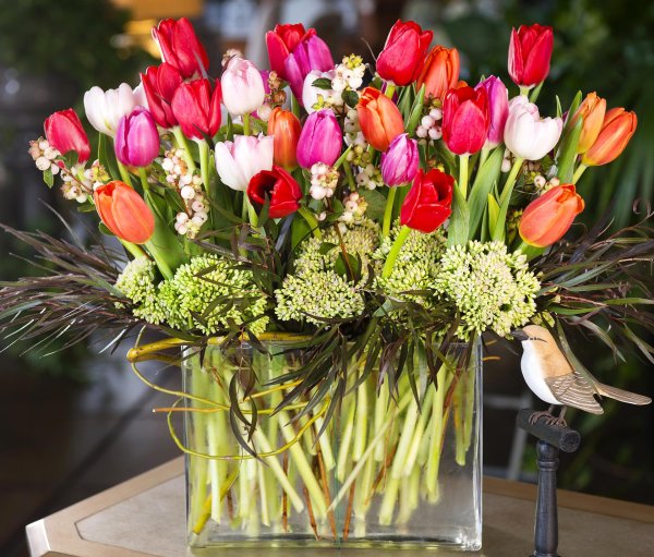 букетище тюльпанов