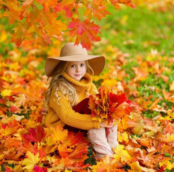 Осень девушка для детей